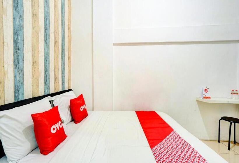 标准间, Reddoorz Near Plaza Araya Malang