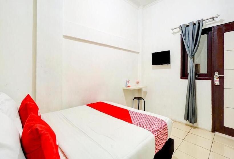 标准间, Reddoorz Near Plaza Araya Malang