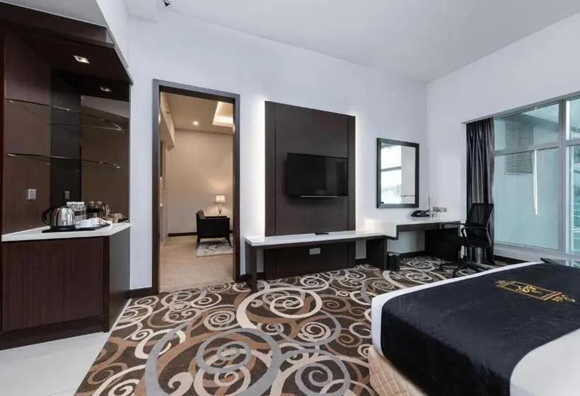 استودیوی استاندارد, Raia Hotel & Convention Centre Kuching