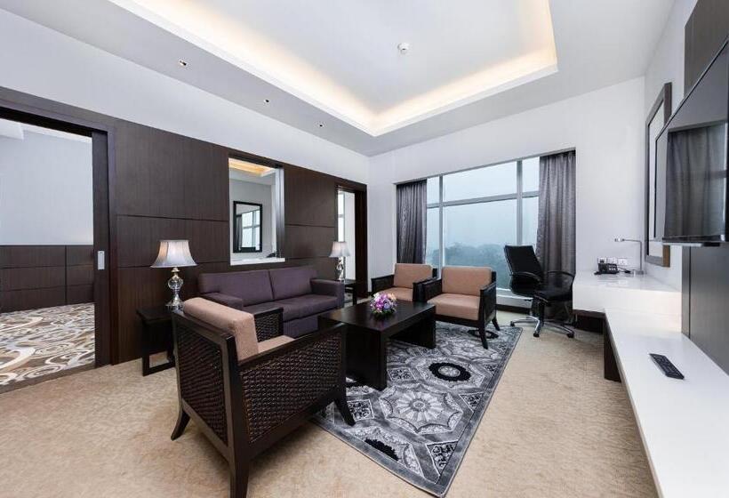 Family Suite, Raia Hotel & Convention Centre Kuching