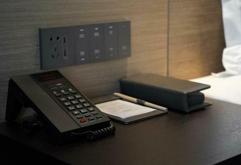 스탠다드 룸 킹사이즈 침대, Ramada Guilin Yangshuo Resort