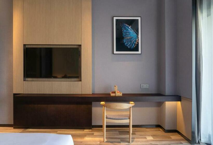 스탠다드 룸 킹사이즈 침대, Ramada Guilin Yangshuo Resort