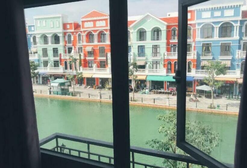 اتاق استاندارد چهار تخته, Galaxy Homestay