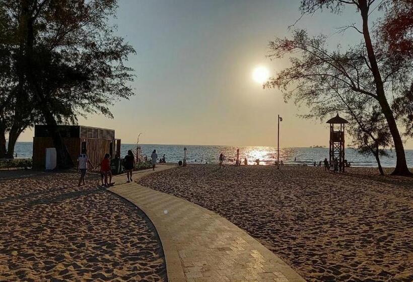 اتاق خانوادگی, Galaxy Homestay