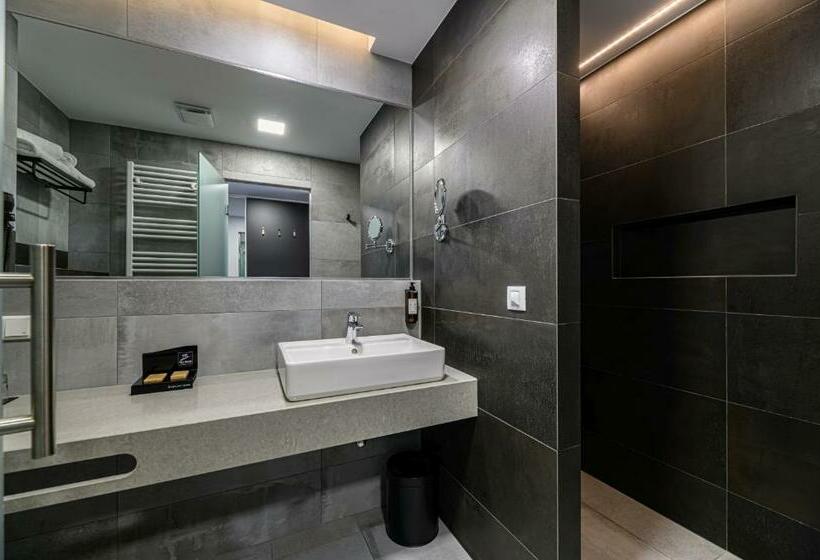 Номер бизнес-класса, B The