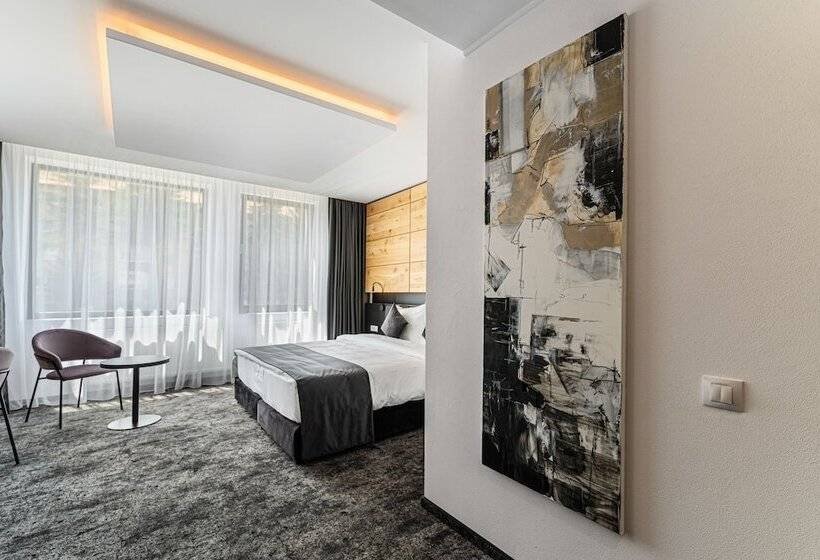 Family Connecting Room, B The