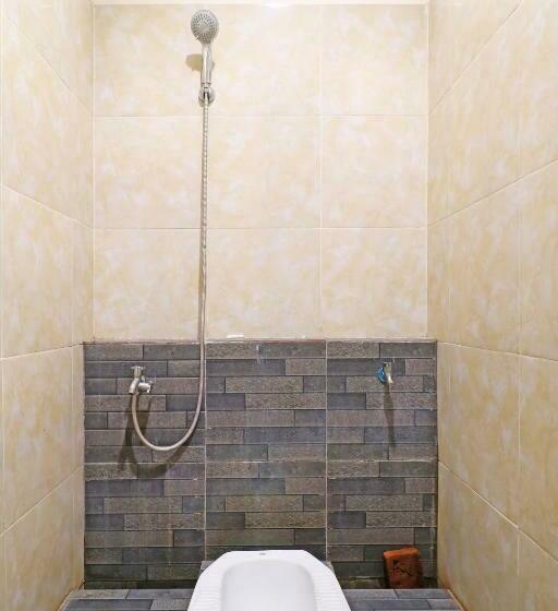 スタンダードルーム, Spot On 91504 De Vila Ungu Syariah