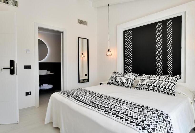 חדר דחוקס עם מיטת קינג, Cara A Bentu   Charming Rooms