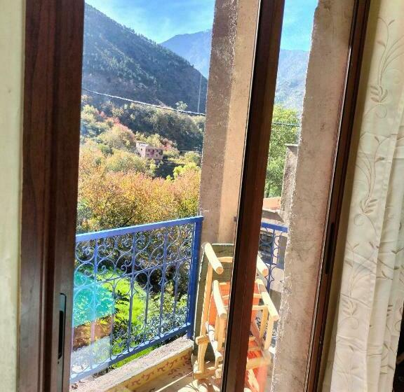 غرفة قياسية مزوَّدة بشُرفة, Riad Otos Views