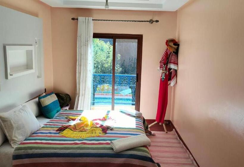 غرفة قياسية مزوَّدة بشُرفة, Riad Otos Views