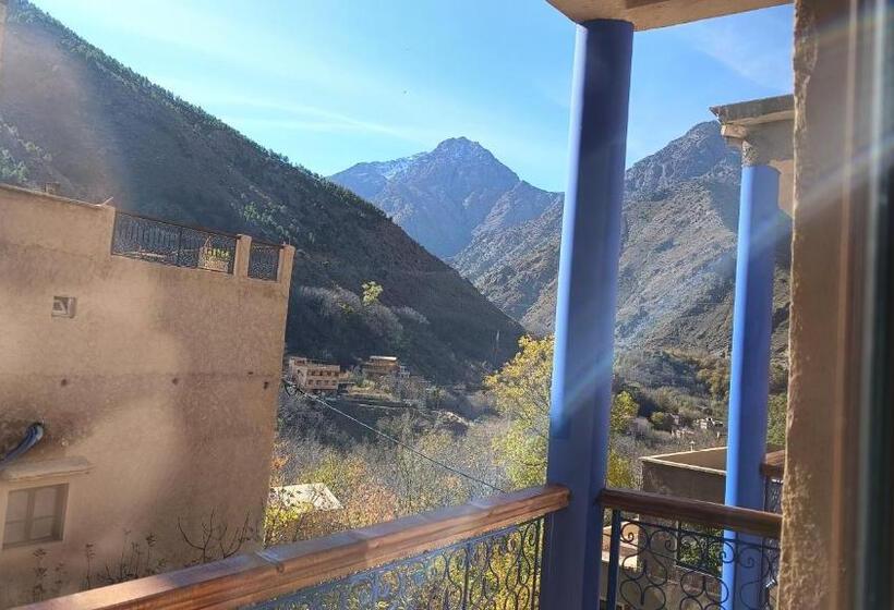 غرفة قياسية رباعية, Riad Otos Views