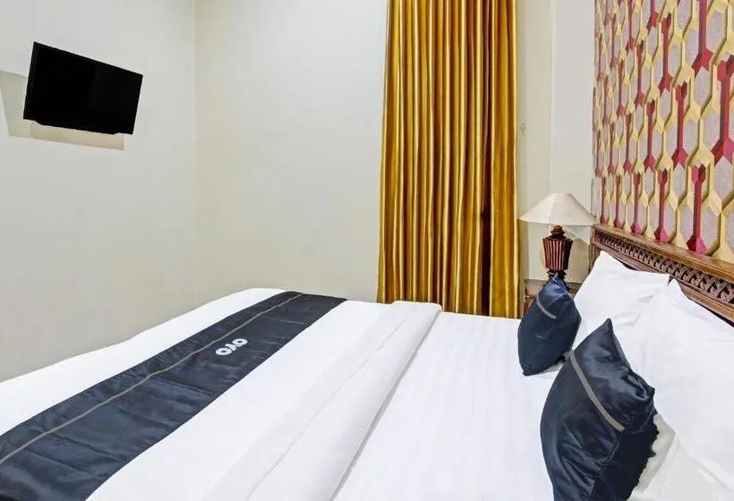 デラックスルーム, Collection O 91481 Mahkota Hotel Purwodadi