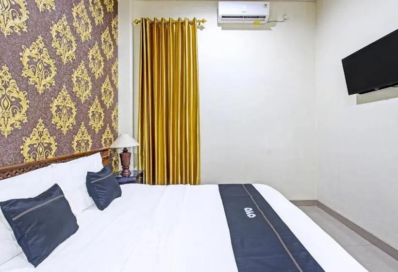 デラックスルーム, Collection O 91481 Mahkota Hotel Purwodadi