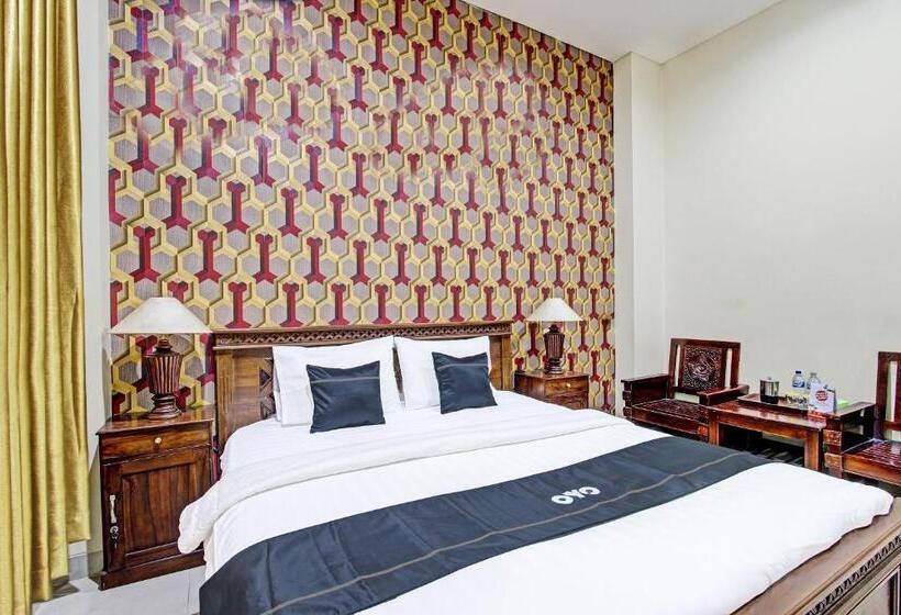 غرفة ديلوكس, Collection O 91481 Mahkota Hotel Purwodadi