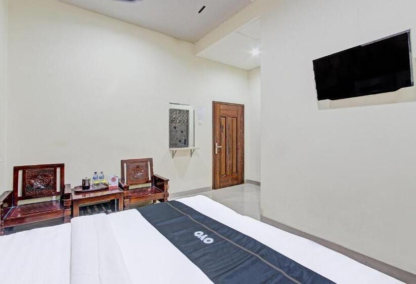 غرفة ديلوكس, Collection O 91481 Mahkota Hotel Purwodadi