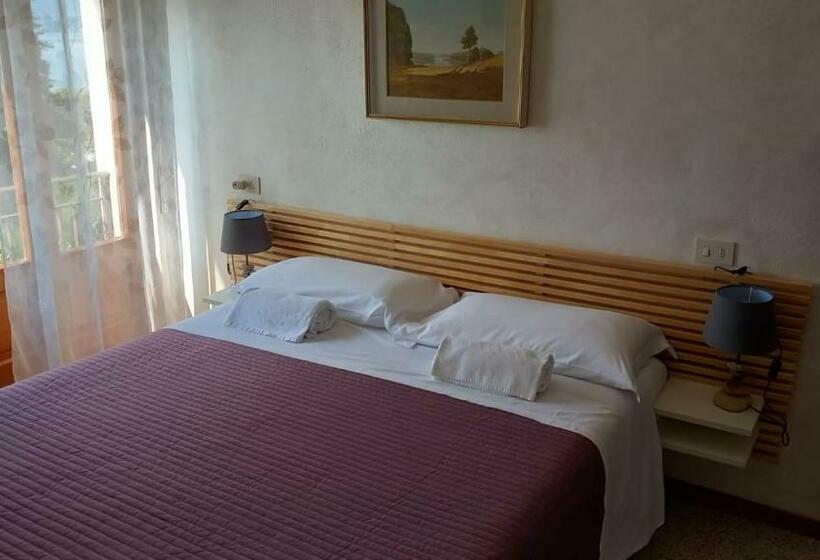 スタンダードルーム, My Holidays   Camere Dei Fiori