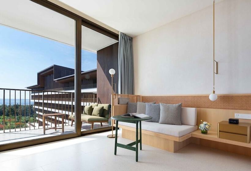 חדר דלוקס עם מרפסת, The Taikang Sanya, A Tribute Portfolio Resort