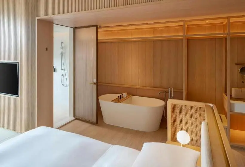 キングサイズベッドのデラックススイート, The Taikang Sanya, A Tribute Portfolio Resort