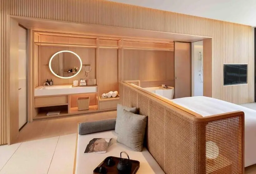 キングサイズベッドのデラックススイート, The Taikang Sanya, A Tribute Portfolio Resort
