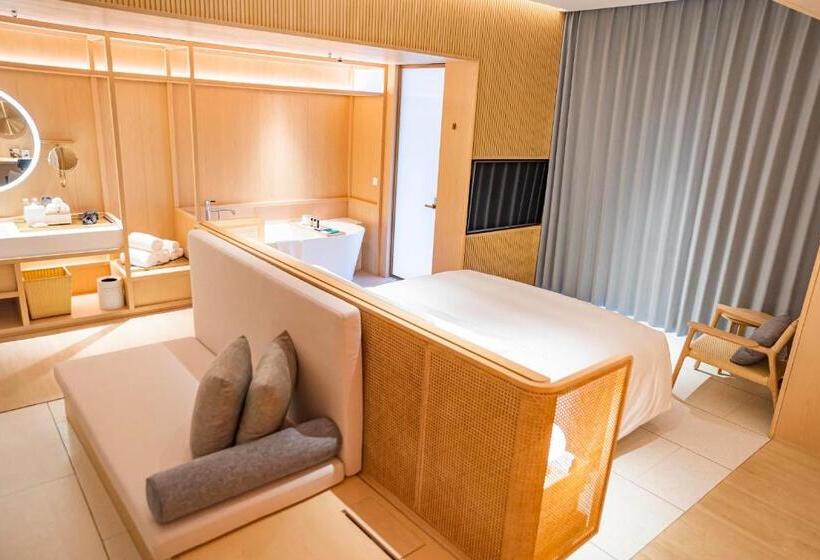 חדר דלוקס עם מיטת קינג, The Taikang Sanya, A Tribute Portfolio Resort