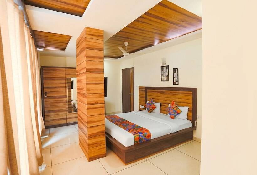 غرفة ديلوكس, Fabexpress Madhuram Landmark