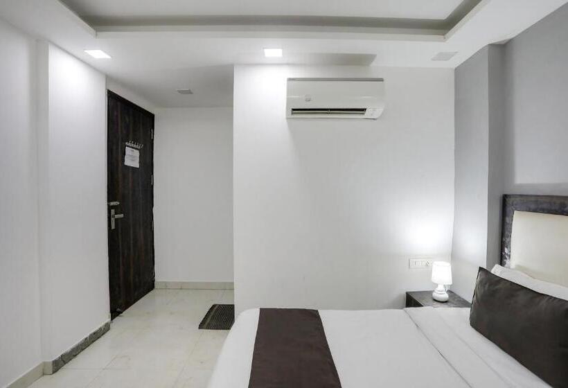 トリプルクラシックルーム, Fabexpress The Arrow