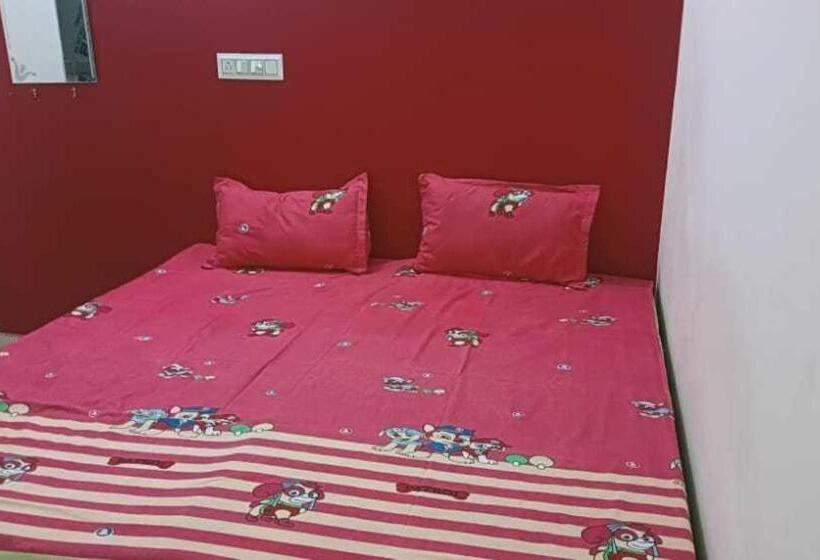 غرفة كلاسيكية ثلاثية, Spot On Hotel G&s Residency