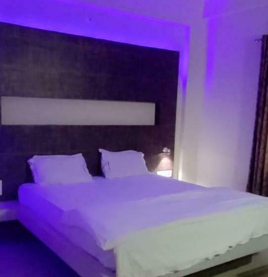 חדר אקונומי, Staymaker Shubhodaya Lodge