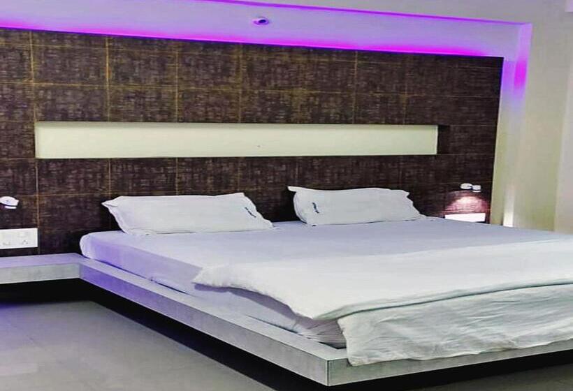 חדר אקונומי, Staymaker Shubhodaya Lodge