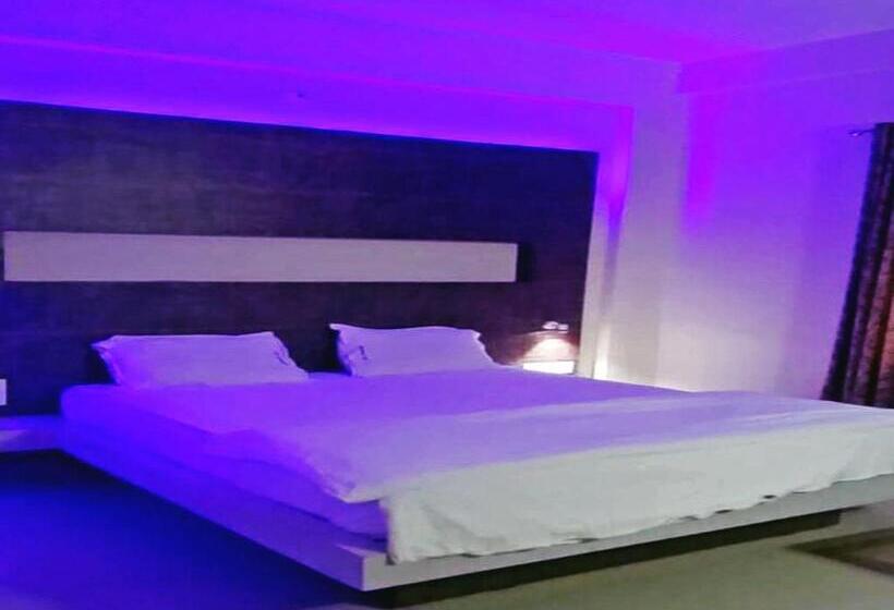 Номер Economy, Staymaker Shubhodaya Lodge