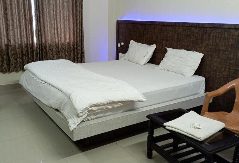 חדר אקונומי, Staymaker Shubhodaya Lodge