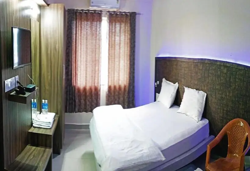 デラックスルーム, Staymaker Shubhodaya Lodge