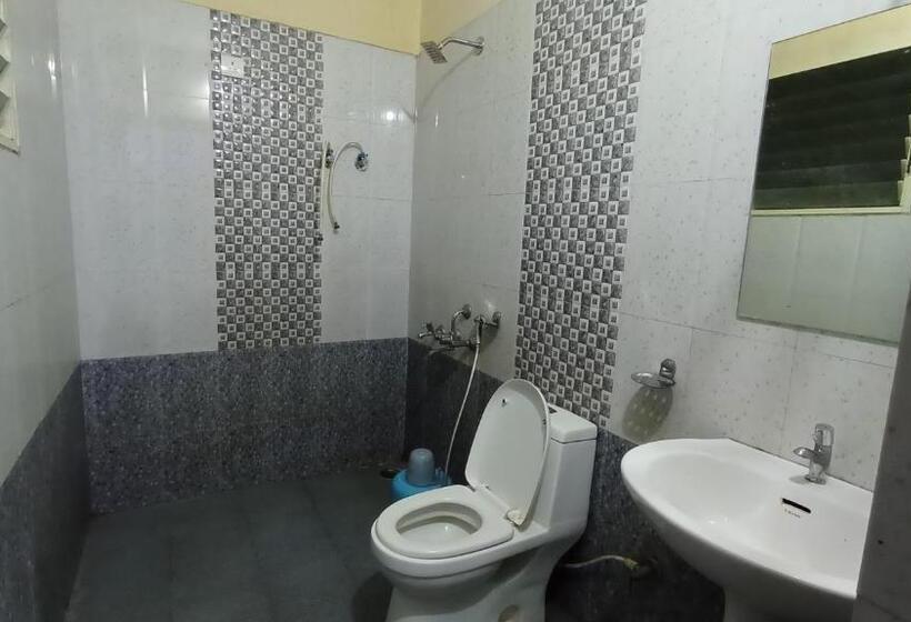 חדר אקונומי, Staymaker Shubhodaya Lodge