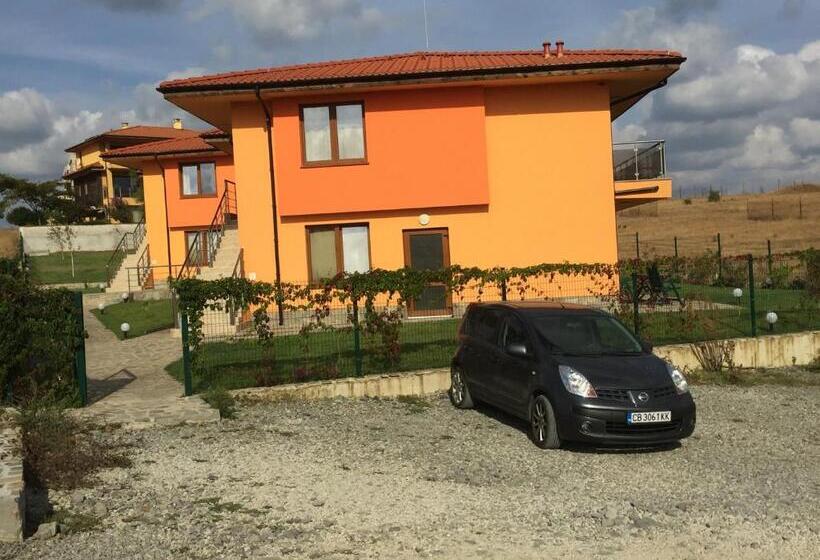 带1个卧室的带海景的公寓, къща за гости каланджа 2
