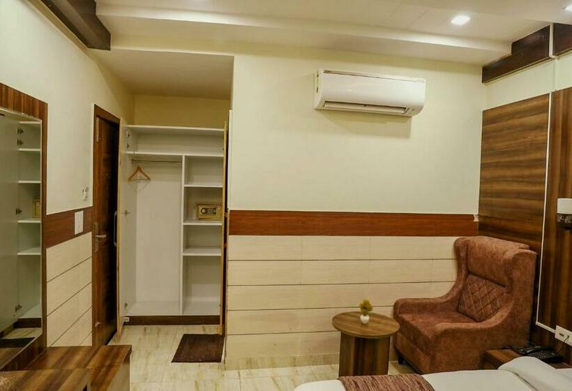 غرفة ديلوكس, Vasdaa Grand, Dehradun   Airport