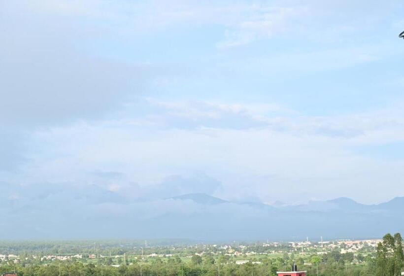 غرفة ديلوكس, Vasdaa Grand, Dehradun   Airport