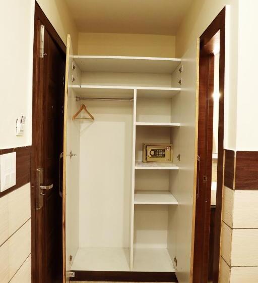 جناح عائلي, Vasdaa Grand, Dehradun   Airport