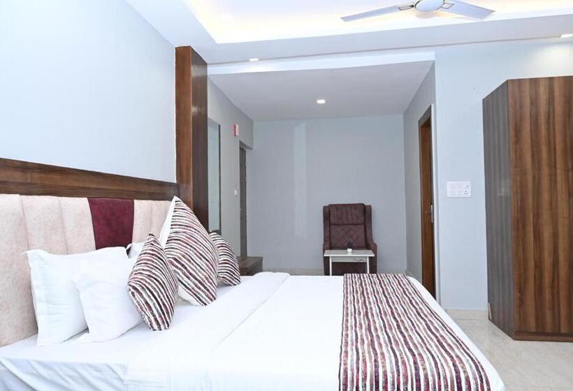 غرفة ديلوكس, Vasdaa Grand, Dehradun   Airport