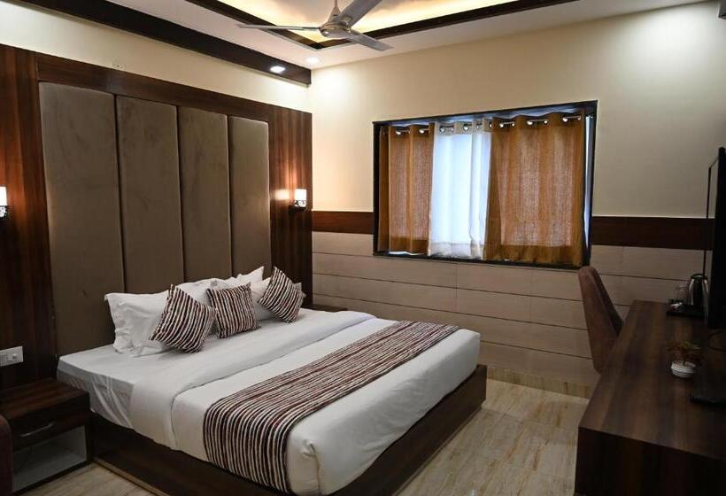 غرفة ديلوكس, Vasdaa Grand, Dehradun   Airport