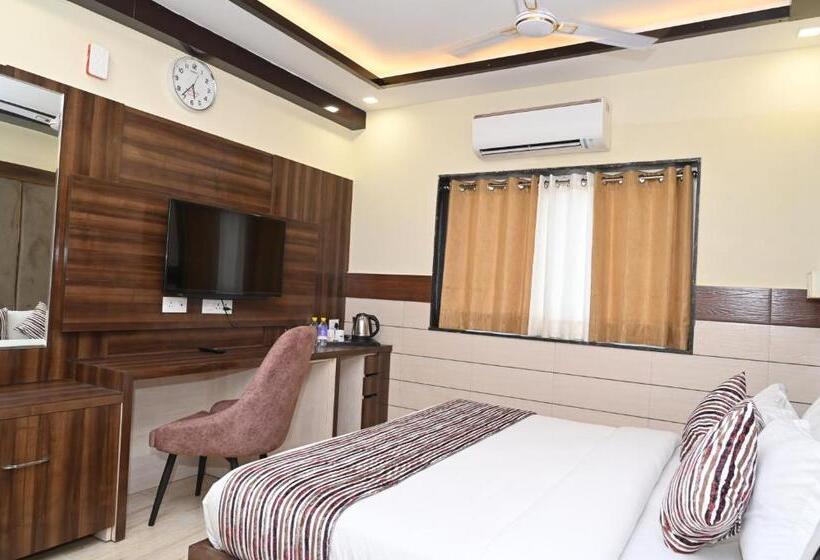 غرفة ديلوكس, Vasdaa Grand, Dehradun   Airport