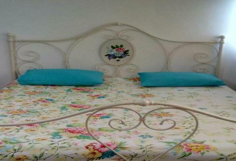 标准三人间, Room In Apartment   T8 Guest House Don Mueang Challenger