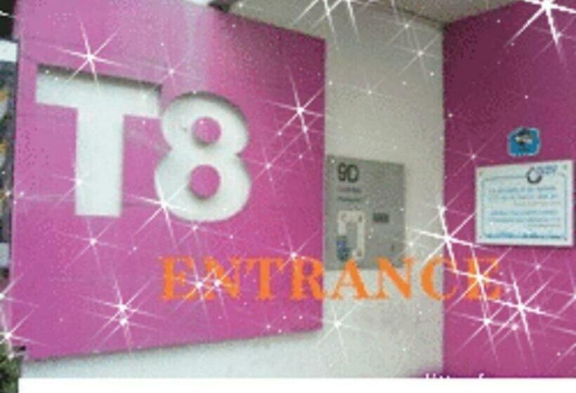 Номер Стандарт Трехместный, Room In Apartment   T8 Guest House Don Mueang Challenger