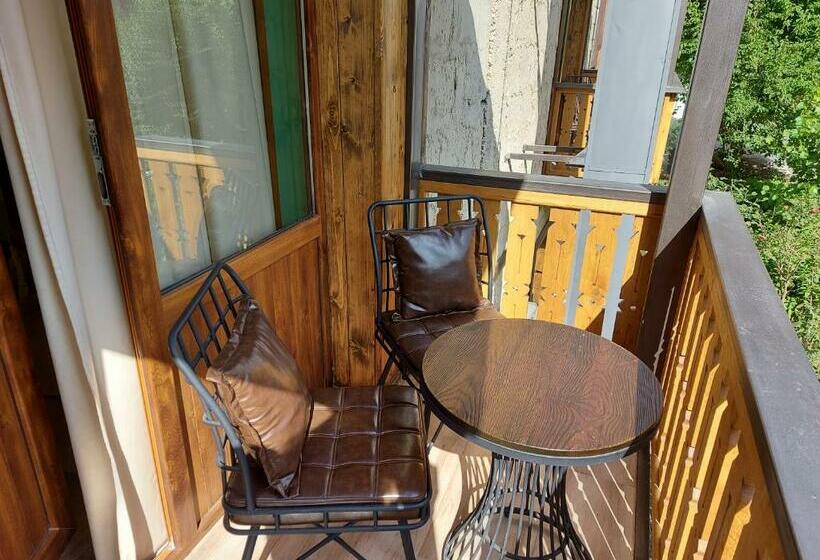 غرفة قياسية مزوَّدة بشُرفة, Van Guesthouse