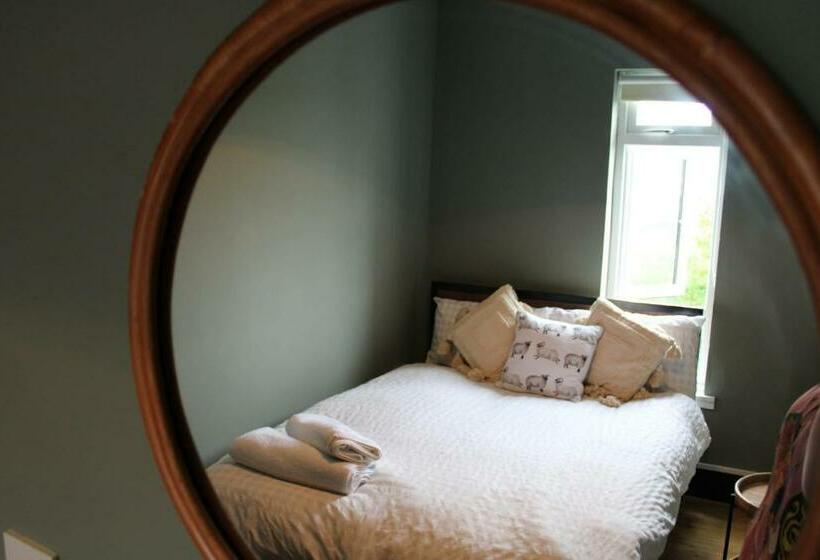 스탠다드 룸, Ben Lettery Hostel