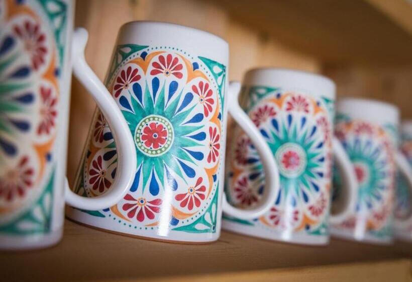 침실 3개 주택, Folly Farm Holiday Park