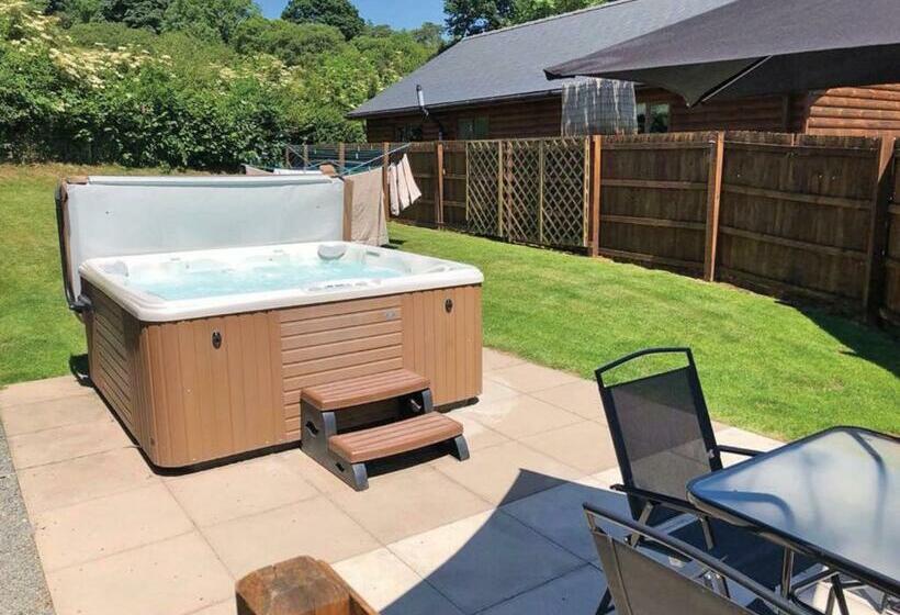 2间卧室的房子, Heartsease Lodges