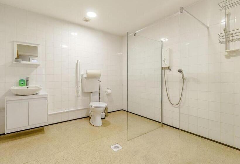 Дом 1 Спальня, Sandy Park