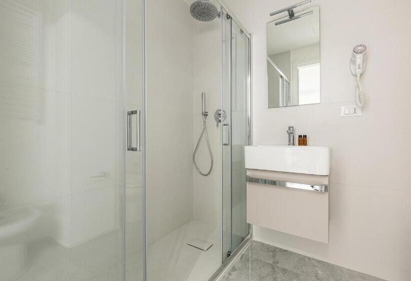 Quarto Estandar, Krono Relais