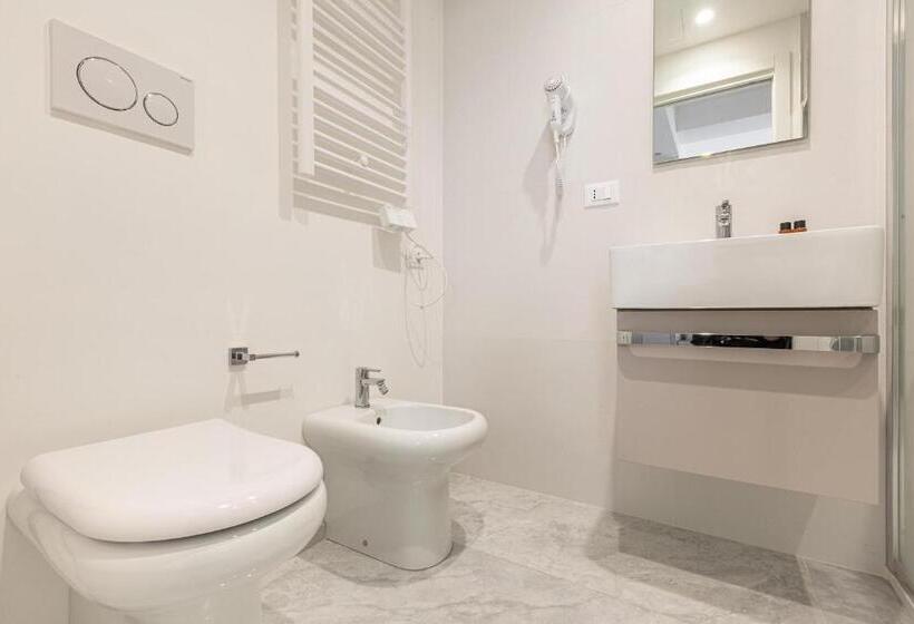 Quarto Triplo Estandar, Krono Relais