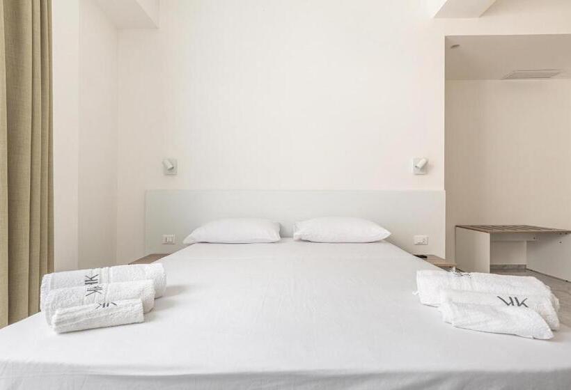 غرفة قياسية ثلاثية, Krono Relais